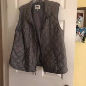Old Navy Puffer Vest